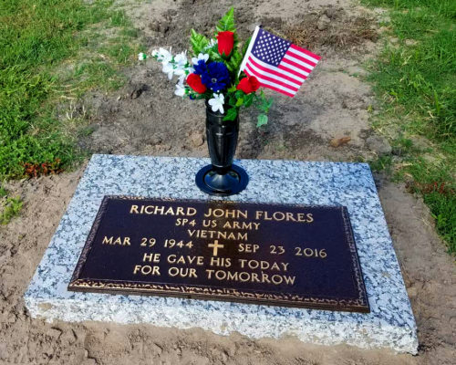 https://www.monumentsofvictoria.com/wp-content/uploads/2020/07/Flores-Richard-John-3-VA-Bronze-Pink-Pearl-Base-500x400.jpg